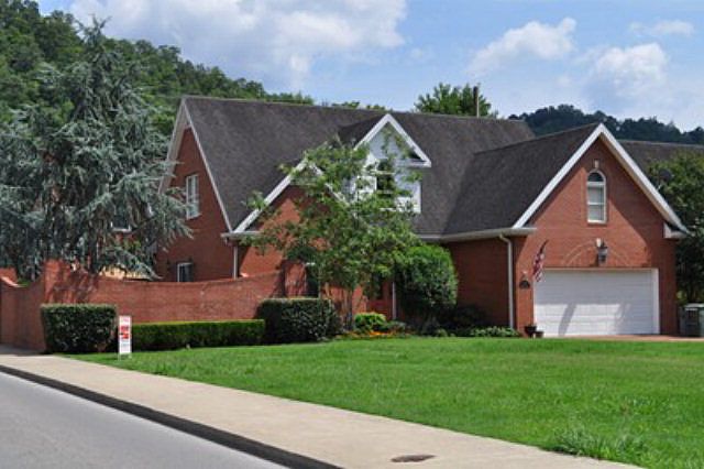 1st image of 103 Primrose Ln