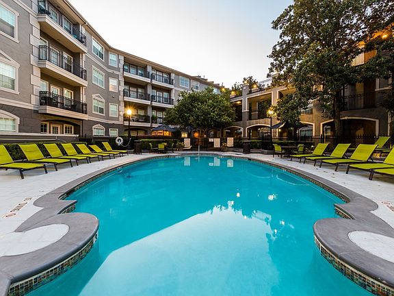 4th image of 2400 Fountain View Dr APT 304
