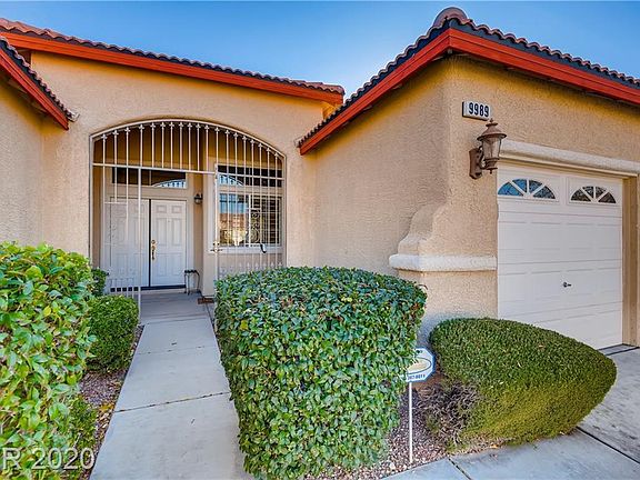 3rd image of 9989 Shady Glade Ct