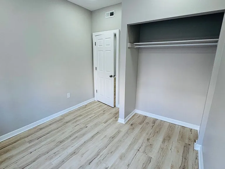 53-55 Henry St #57 — Photo 10