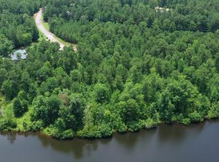 1052 E Pine Valley Dr, Thomson, GA 30824