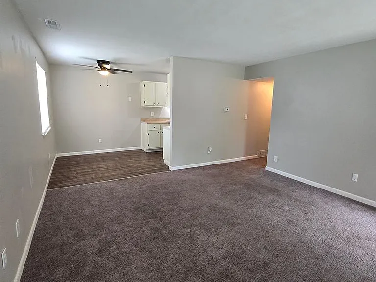 3224 N Talbot Ave — Photo 9