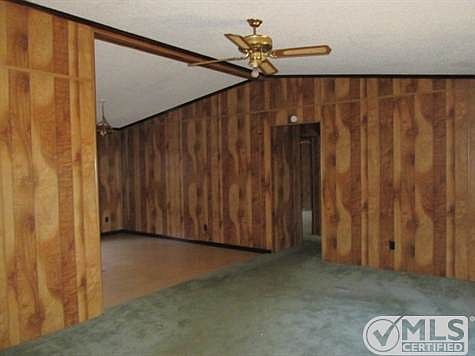 2nd image of 64 Effie Ln