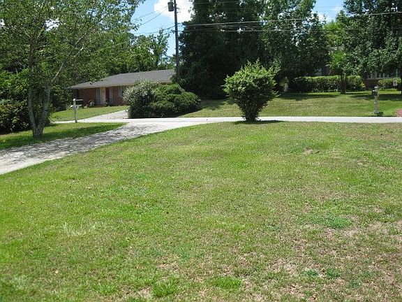 3rd image of 2797 Ellenwood Cir N