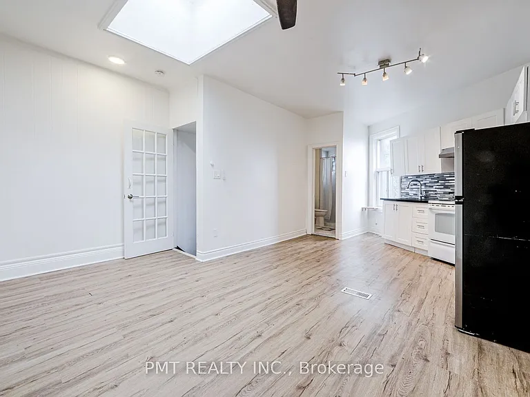 2045 Davenport Rd #UPPER — Photo 7