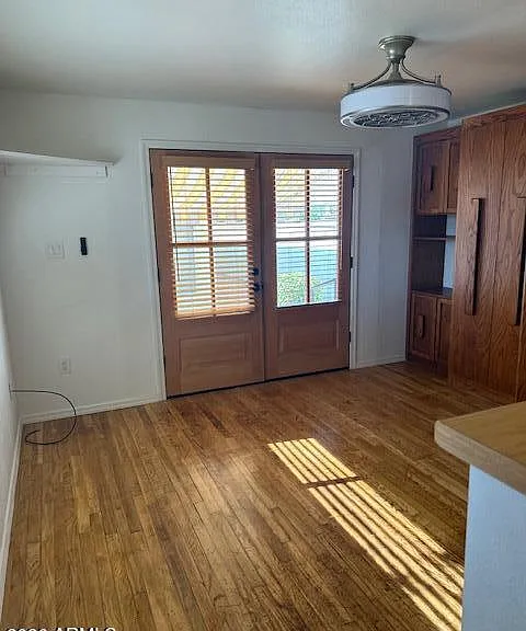 1340 E Missouri Ave — Photo 5