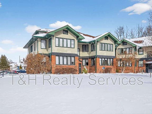 3rd image of 3504 E Fall Creek Parkway North Dr APT 4