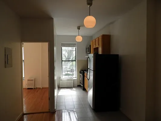 Rented by R New York | media 21