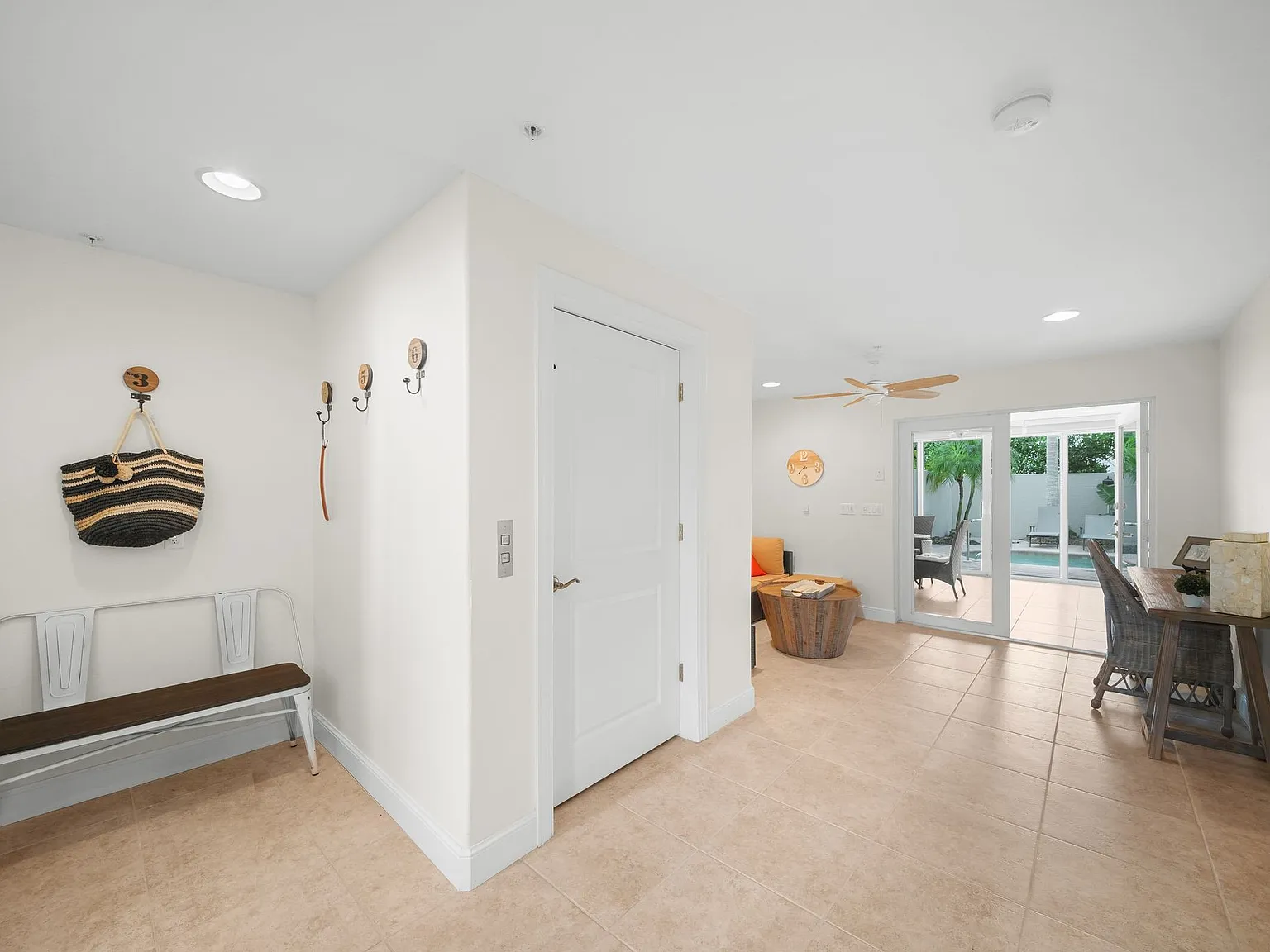 3 bed, 2520 sqft, $22,000 — Photo 3
