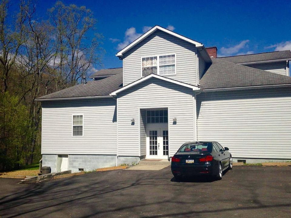 1st image of 3 Shanes Villa