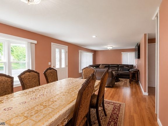 3rd image of 21 Chester Ave