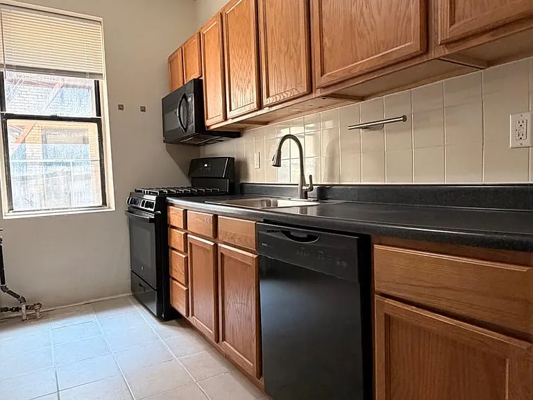 6051 Boulevard E #3F — Photo 4