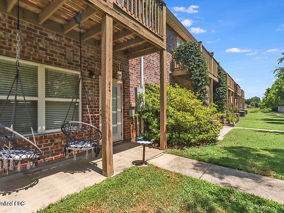 2nd image of 2830 Palmer Dr #9