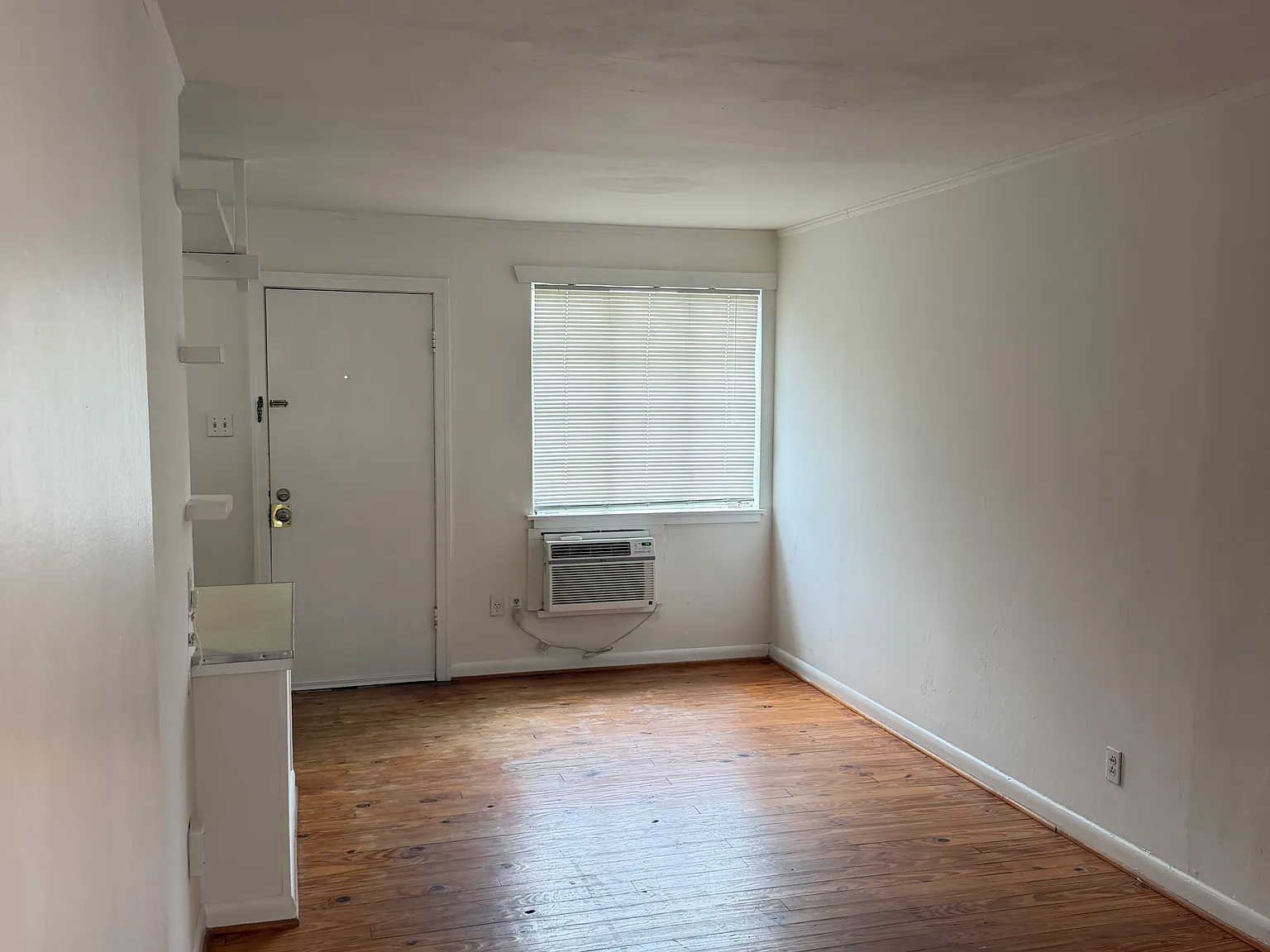 1 bed, 500 sqft, $895 — Photo 4
