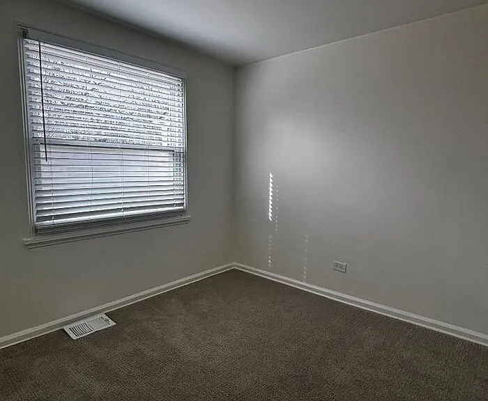 4911 Clay St — Photo 8