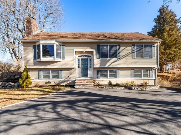 147 Cherry St, Gloucester, MA 01930