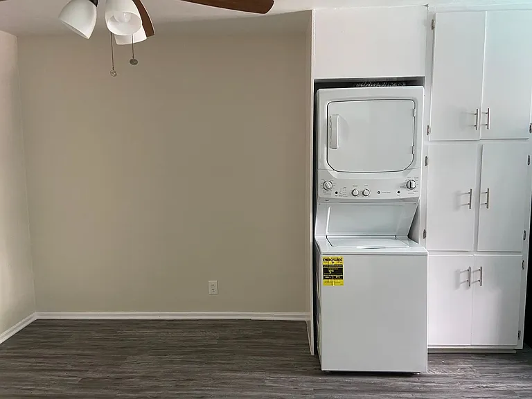 4950 Coldwater Canyon — Photo 11