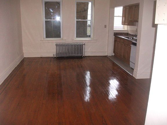 3rd image of 10 38th St #1c8d43023