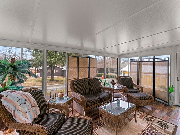 5th image of 87 Bluff Lane