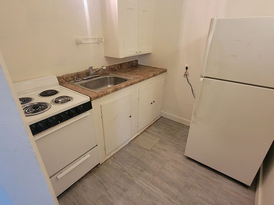 2nd image of 812-814 14th St #B2