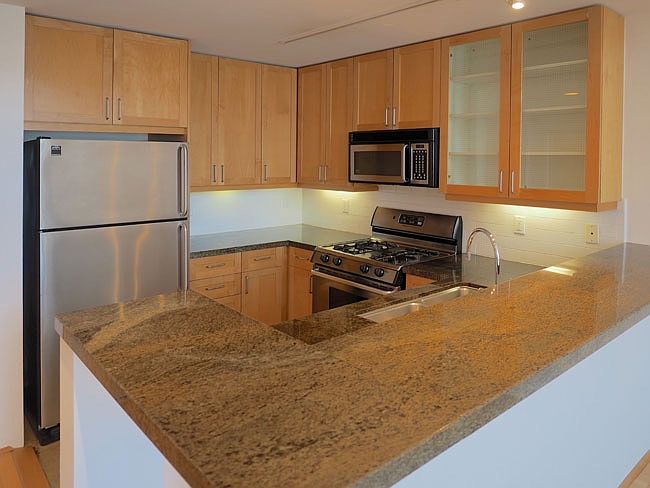 1st image of 249 Shipley St APT 3