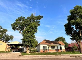 906 N Roosevelt St, Guymon, OK 73942