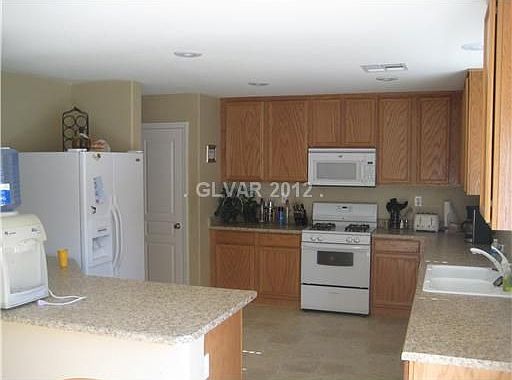 4th image of 6535 Broad Oaks Ct