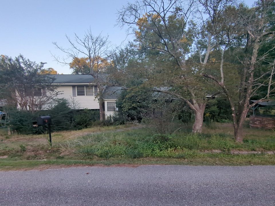 1st image of 46 3rd Avenue Pine Grove Vlg