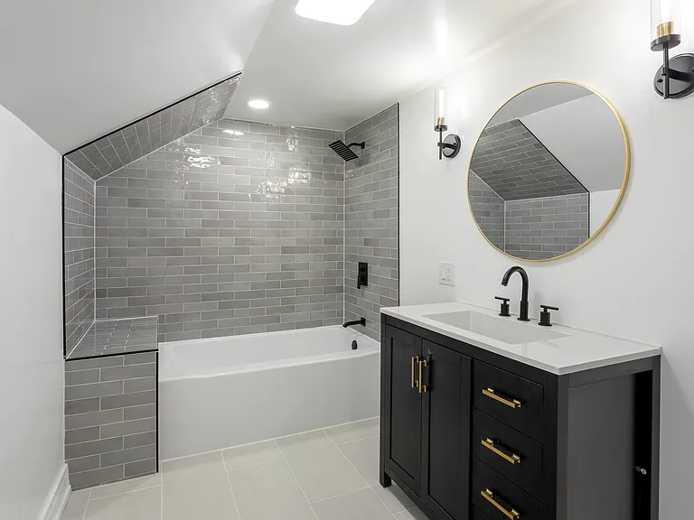 2456 W Huron St — Photo 30