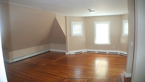 3rd image of 17 Woodman St