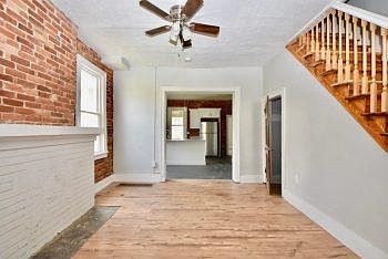 2nd image of 1411 E Rich St