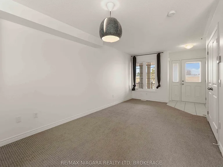 48 Juneberry Rd — Photo 5