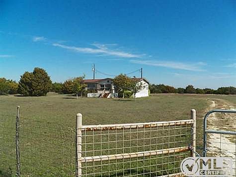 1st image of 829 Chandry Cir