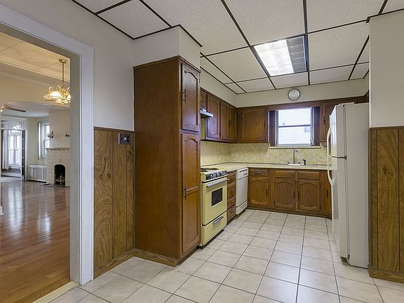4th image of 95 Clendenny Ave