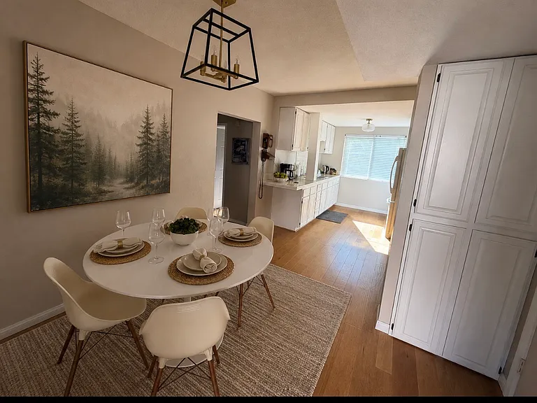 28204 Arbon Ln — Photo 2