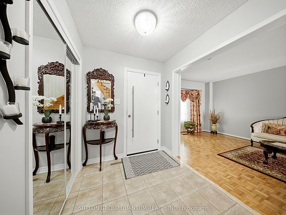 4th image of 276 Lech Walesa Dr