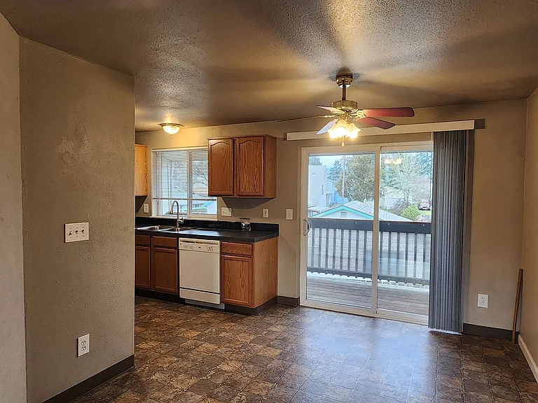 204 N Harrison St — Photo 18