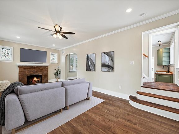 4th image of 7059 Dover Ct