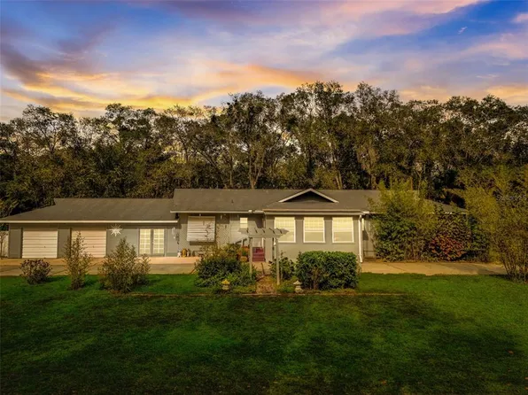 2561 Glen Dr, New Smyrna Beach, FL 32168