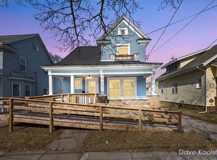 1153 Alexander St SE, Grand Rapids, MI