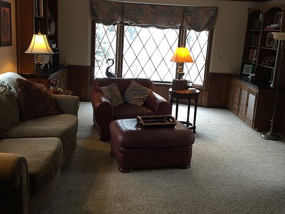 5th image of 31213 Carlton Dr