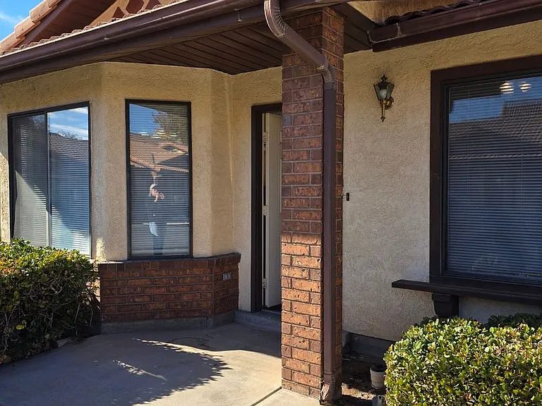 546 N 500 W #5 — Photo 2