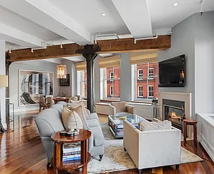 Sold by Liss Real Estate Group LLC