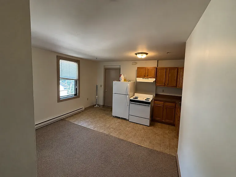 279 Main St #8 — Photo 4