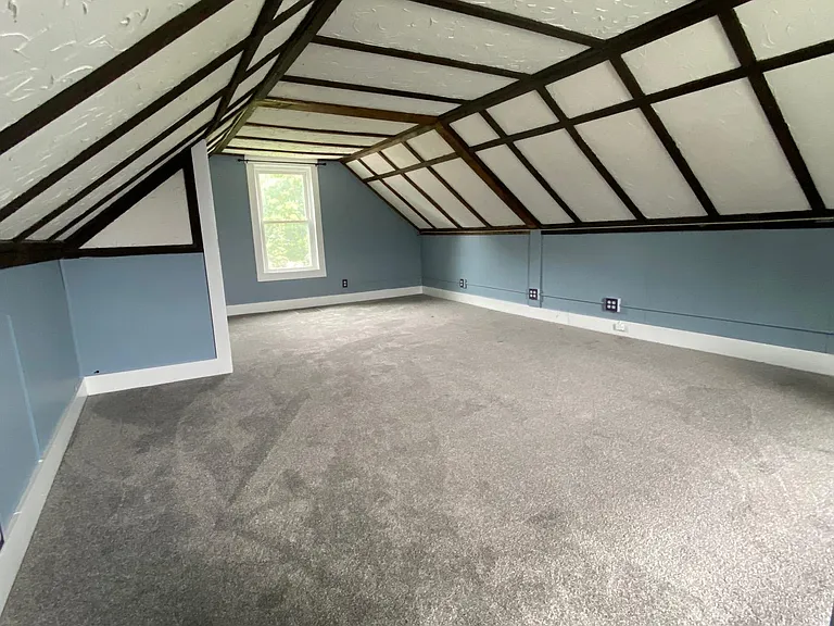 Upstairs bedroom