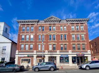 69 S Pleasant St #12, Amherst, MA 01002