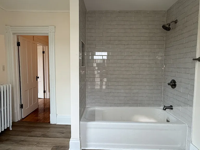 604 Park Ave — Photo 10