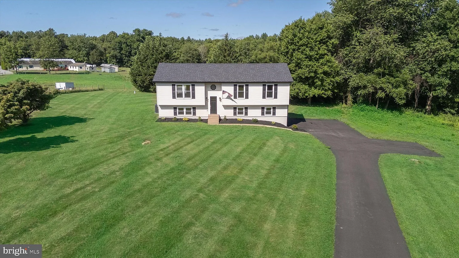 74 Dora McMillan Ln photo 1