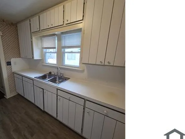 1938 Clinton St APT 1, Muskegon, MI 49442