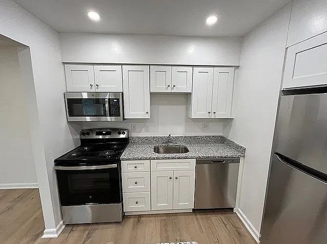 1st image of 600 S Negley Ave APT B12